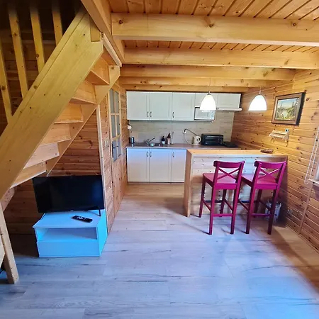 Nad Jeziorem Tatil Evi *